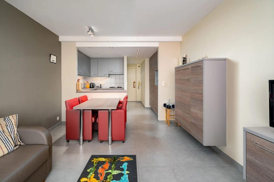 Apartment | Dining