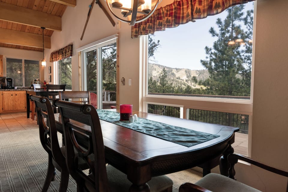 House, Mountain View | In-room dining