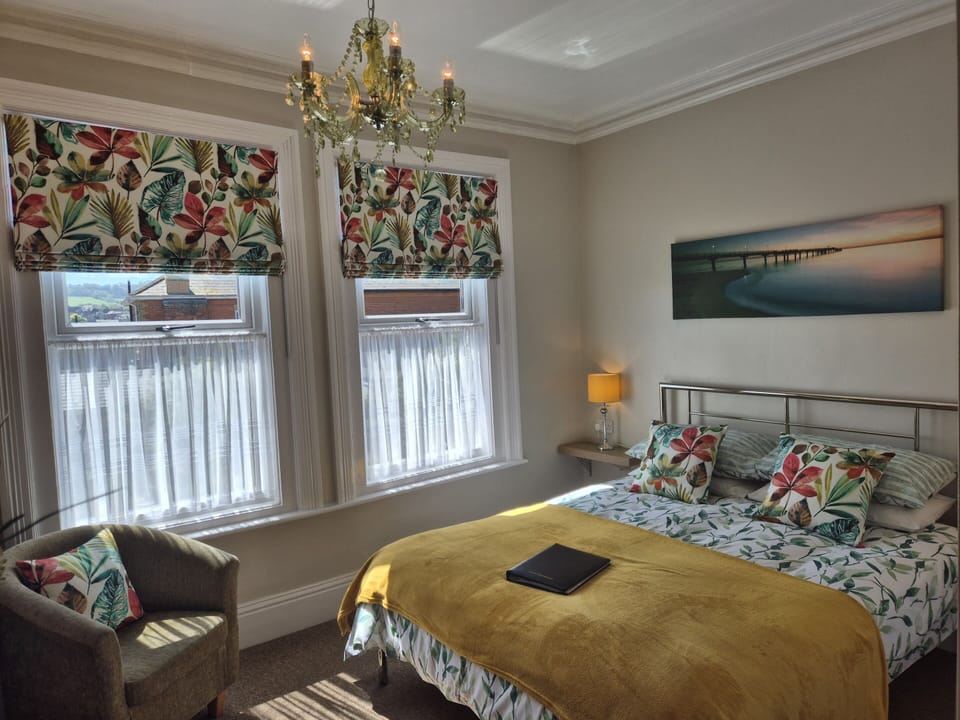 Superior Double Room, Ensuite, Garden View