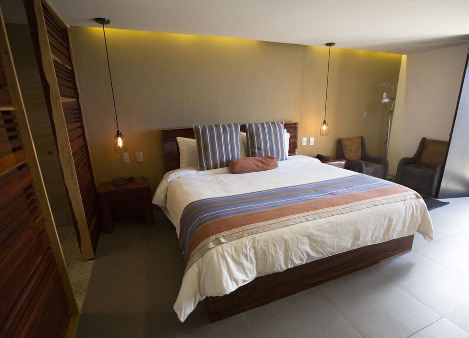 Deluxe Room, Balcony | Egyptian cotton sheets, premium bedding, down comforters, in-room safe