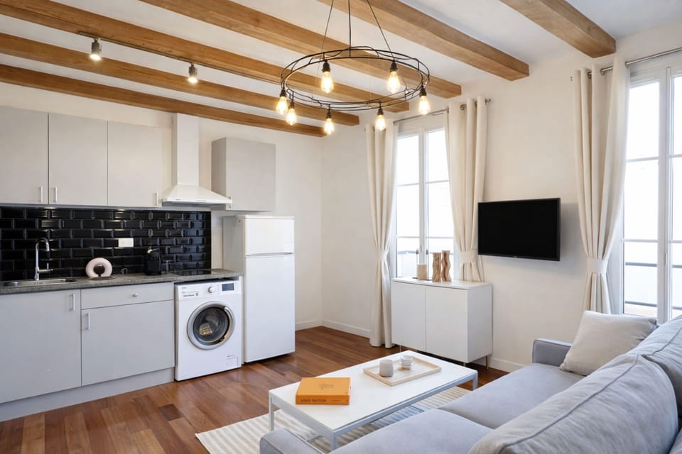 Superior Apartment, Courtyard View | Living area | 80-cm Smart TV with digital channels