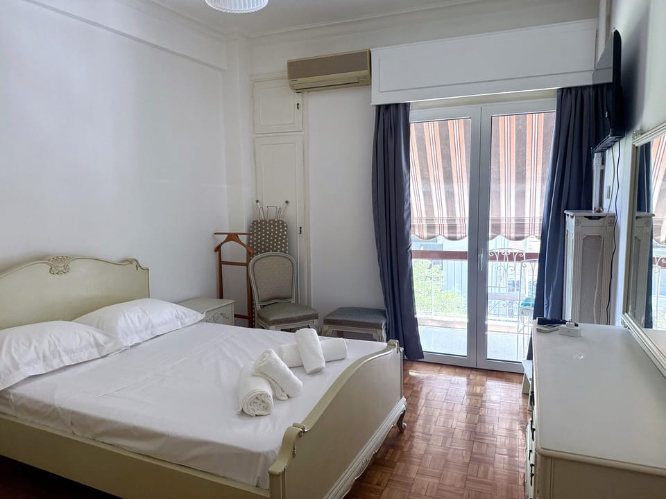 Apartment, Balcony | Iron/ironing board, free WiFi, bed sheets