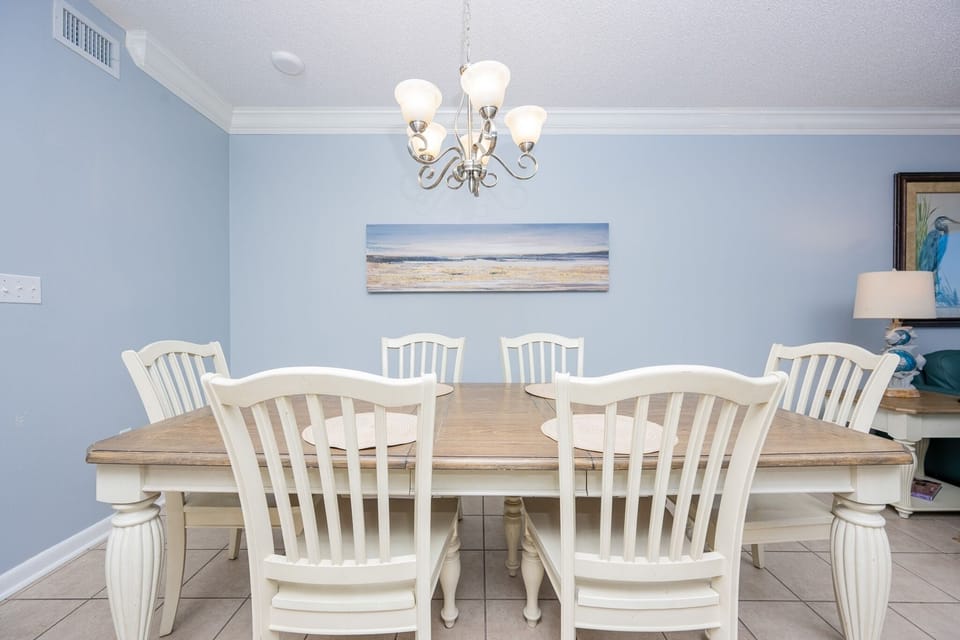 Condo, 3 Bedrooms | Dining