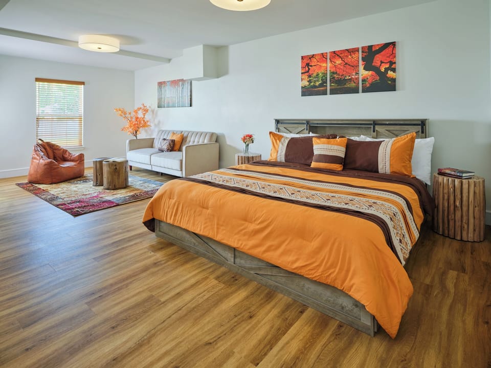 The Maple Suite | Individually decorated, individually furnished, iron/ironing board