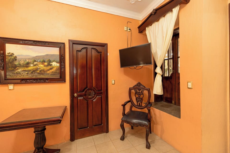 Double Room, 1 Double Bed, Private Bathroom | Iron/ironing board