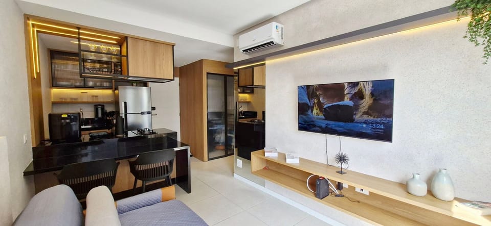 Comfort Apartment | Private kitchen | Fridge, microwave, coffee/tea maker, cookware/dishes/utensils