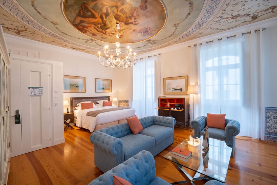 Double or Twin Room (Deluxe Premium) | Interior detail