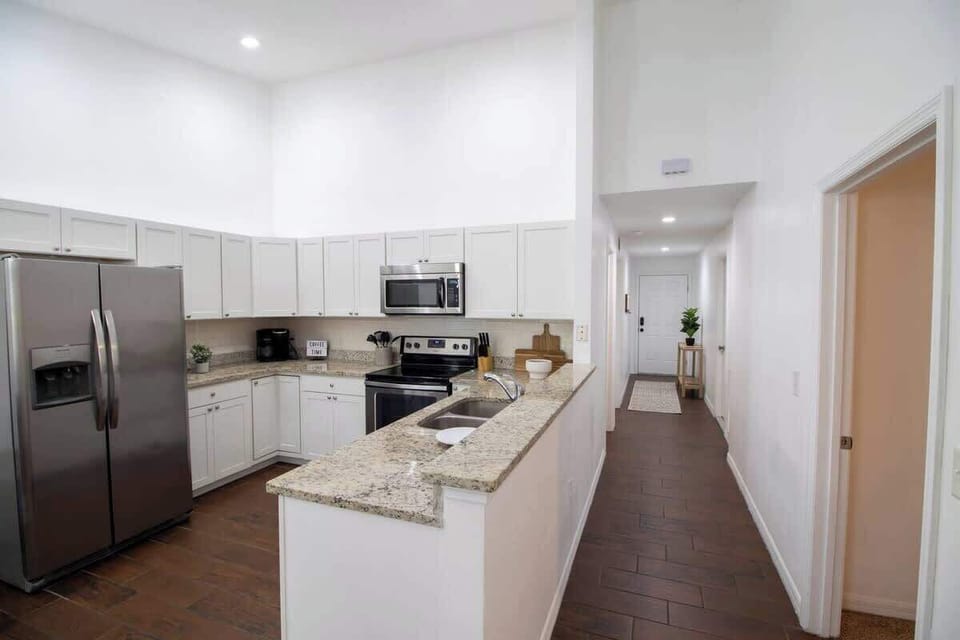 House, Multiple Beds, Patio, Garden View (37135 Grassy Hill ) | Private kitchen | Coffee/tea maker