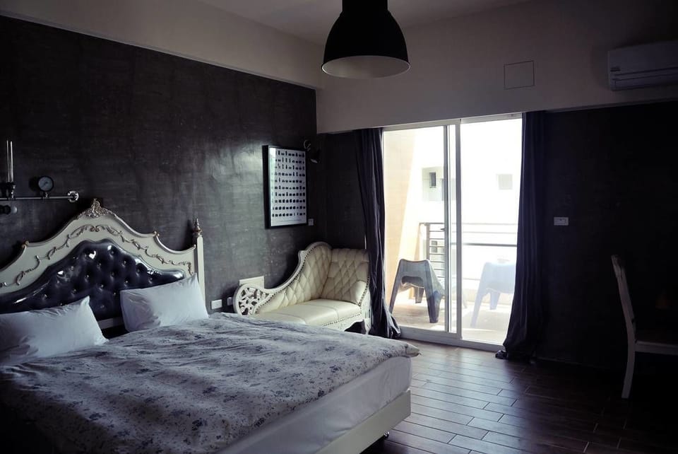 Superior Double Room (C) | Desk, soundproofing, free WiFi, bed sheets