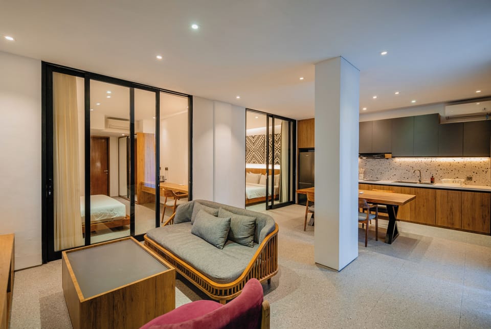 Deluxe Apartment | Living area | LCD TV