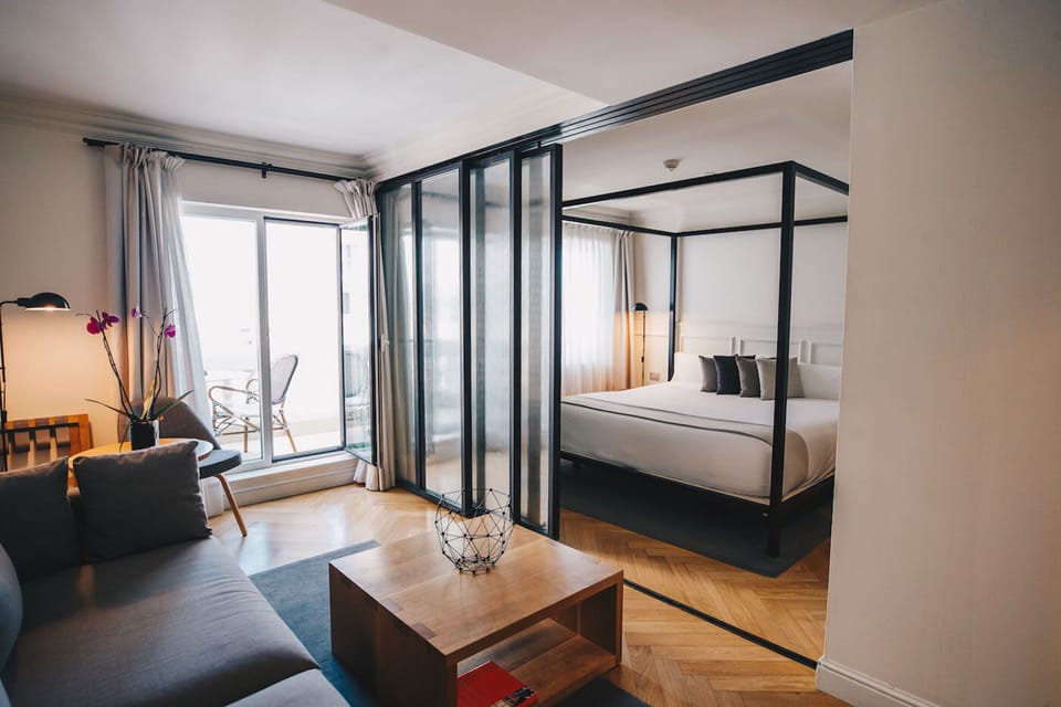 Luxury Suite, City View (High floor) | Egyptian cotton sheets, premium bedding, down comforters