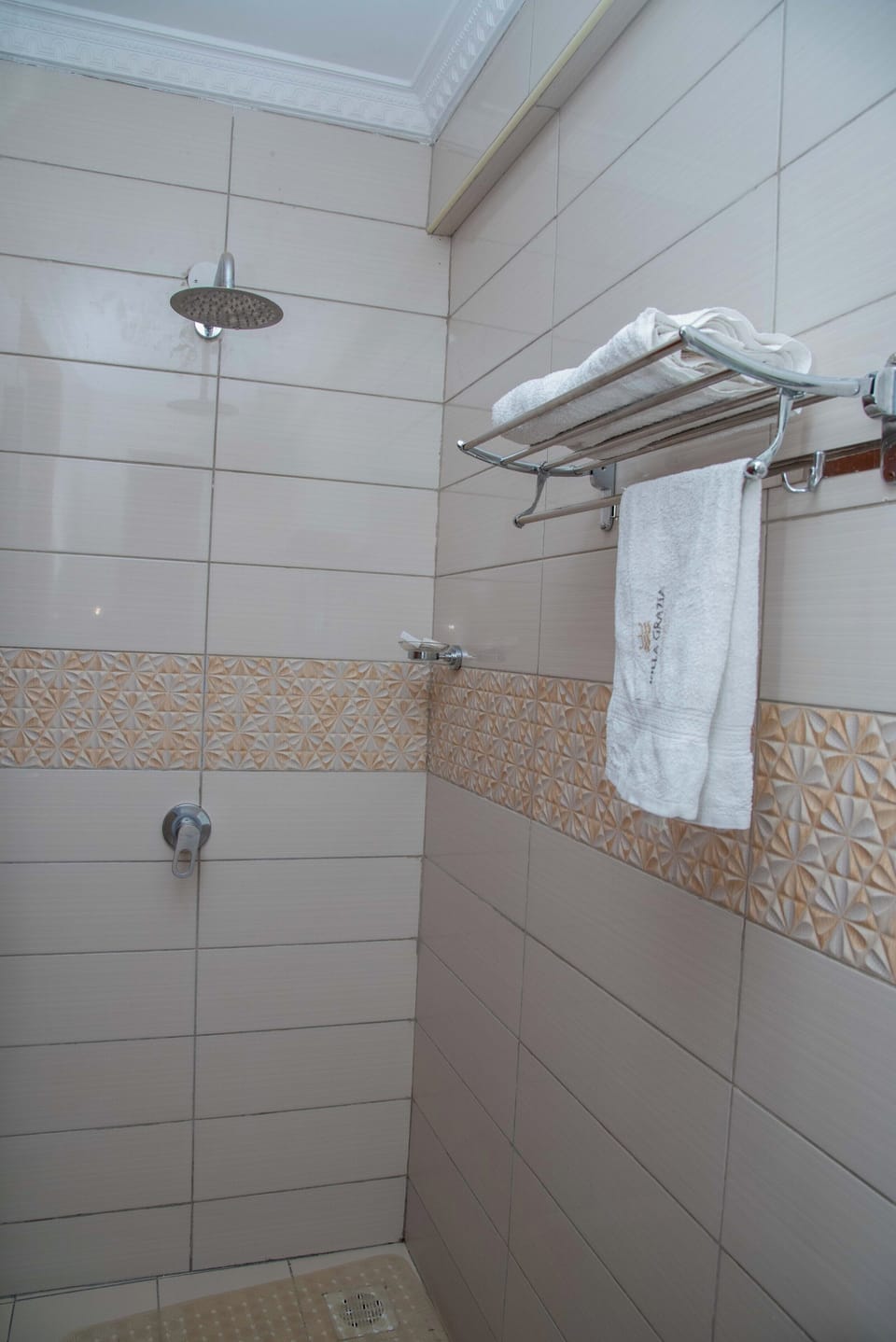 Shower, free toiletries, bathrobes, slippers