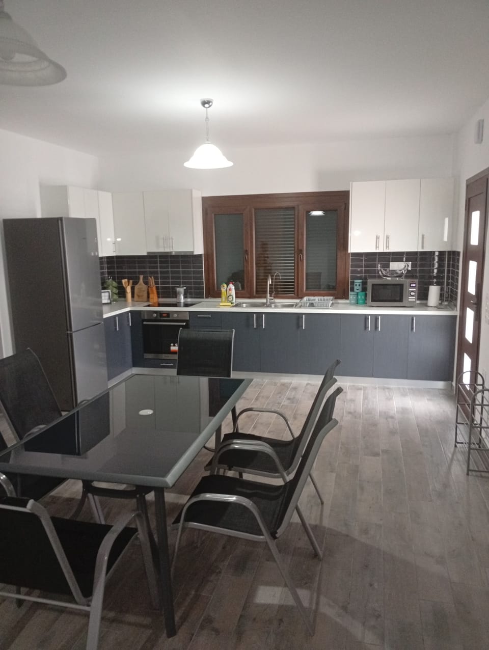 Deluxe Villa, Balcony, Courtyard View | Private kitchen