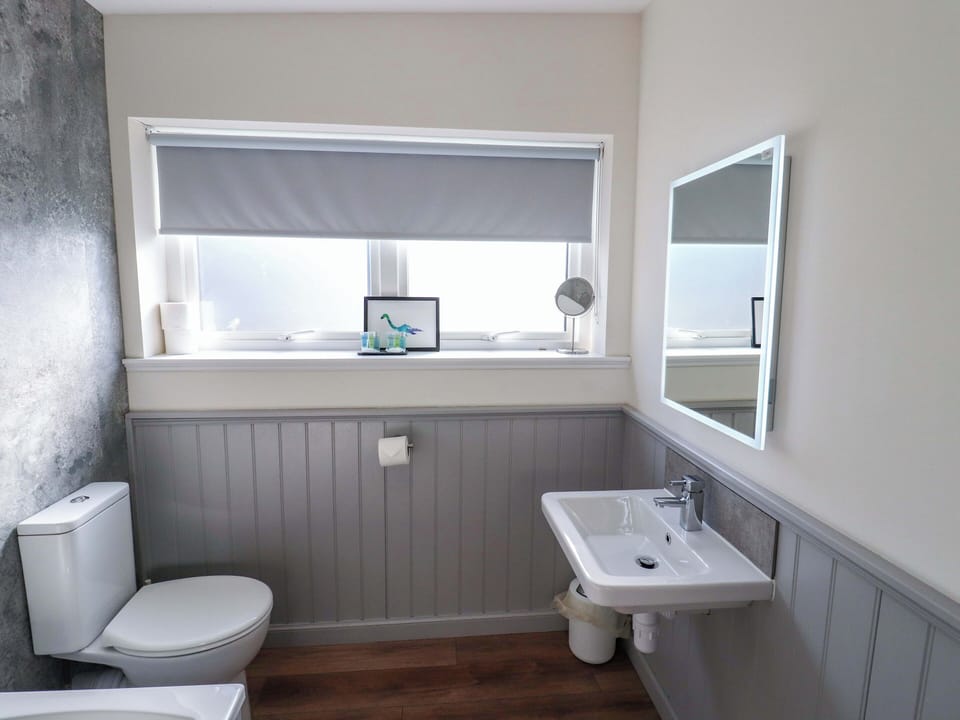 View Apartment Cottage in Inverness