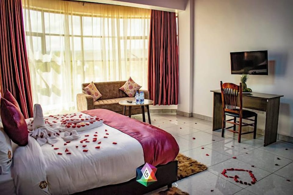 Executive Double Room | Free WiFi, bed sheets