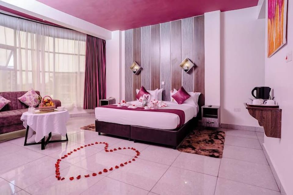 Executive Double Room | Free WiFi, bed sheets