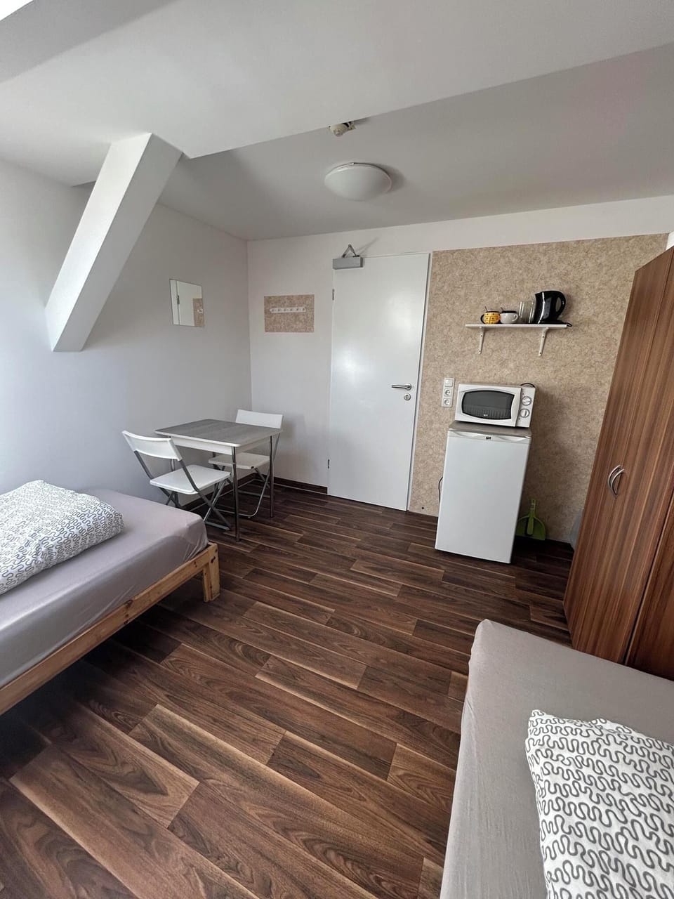 Twin Room (#404) | Individually furnished, iron/ironing board, free WiFi, bed sheets