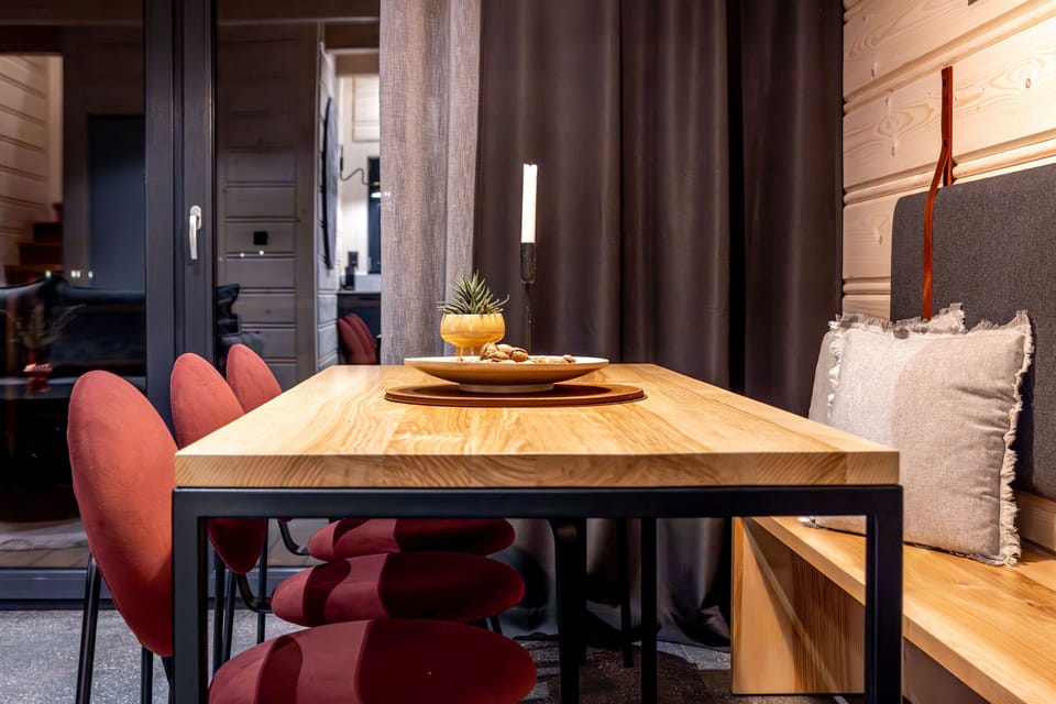 Deluxe Chalet, Mountain View | In-room dining