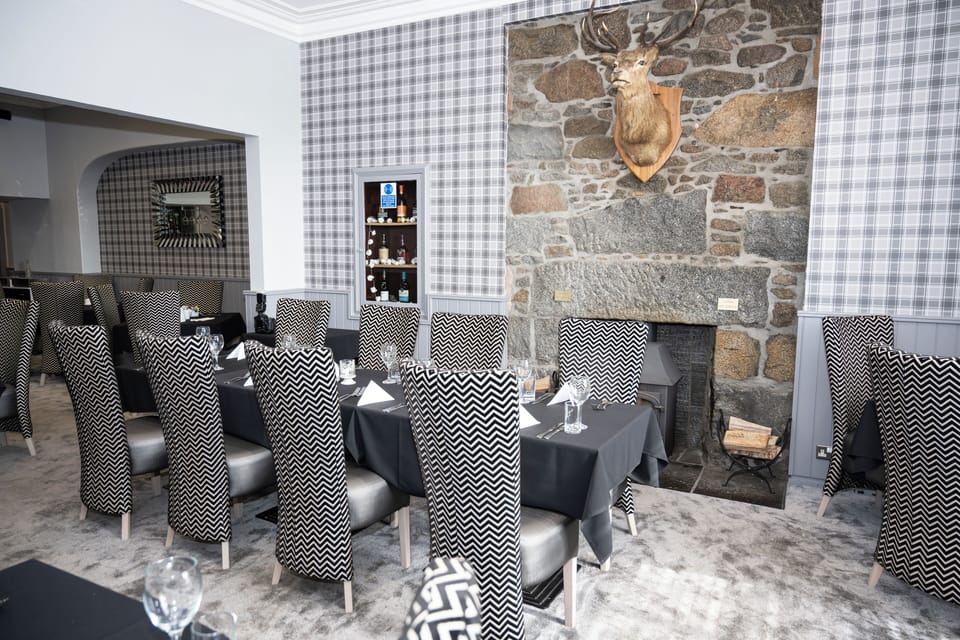 Breakfast and dinner served, British cuisine