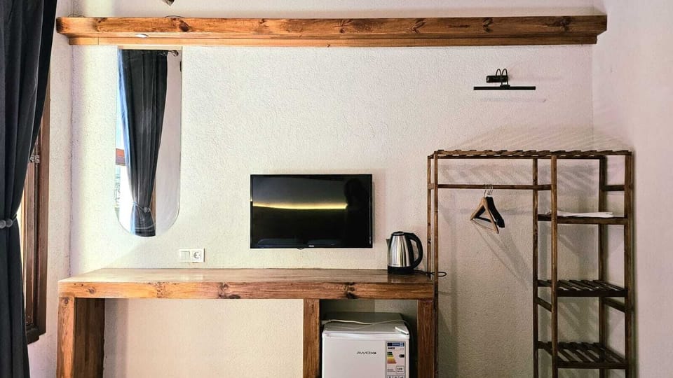Classic Room, Non Smoking | Free WiFi