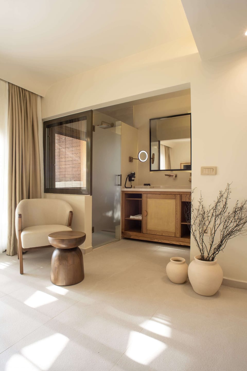In-room safe, desk, laptop workspace, free WiFi