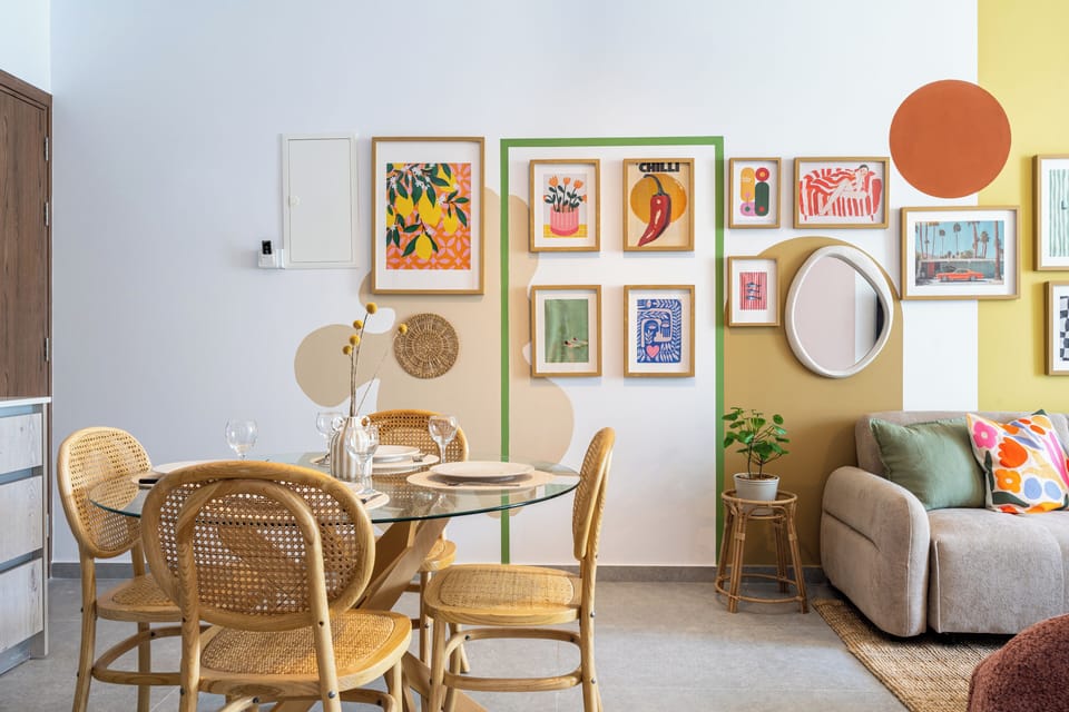 Apartment, 1 Double Bed, Kitchen, City View | In-room dining
