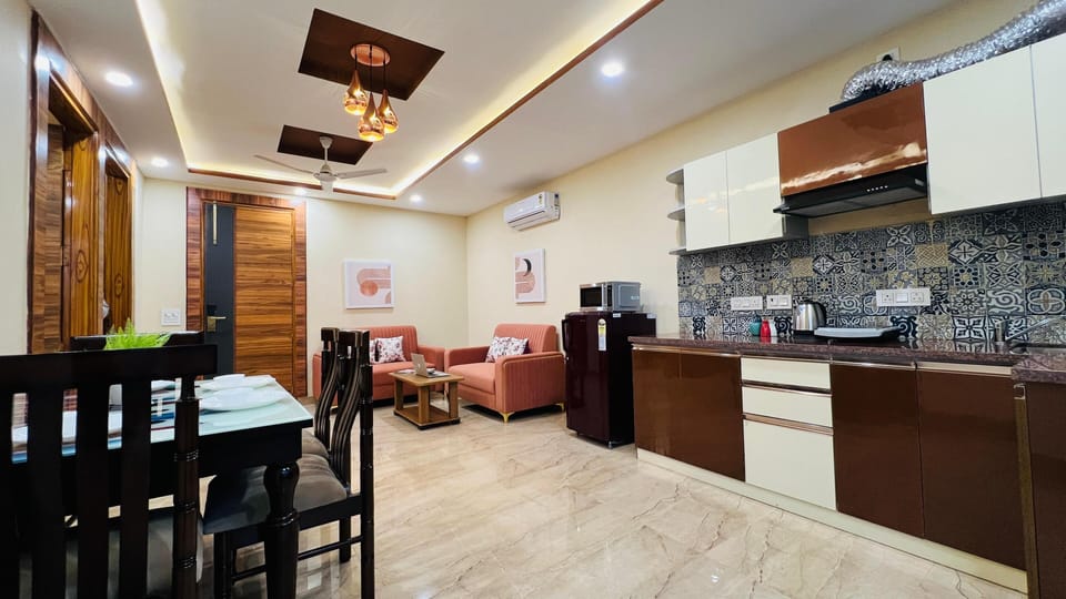 Luxury Penthouse, Patio | Private kitchen