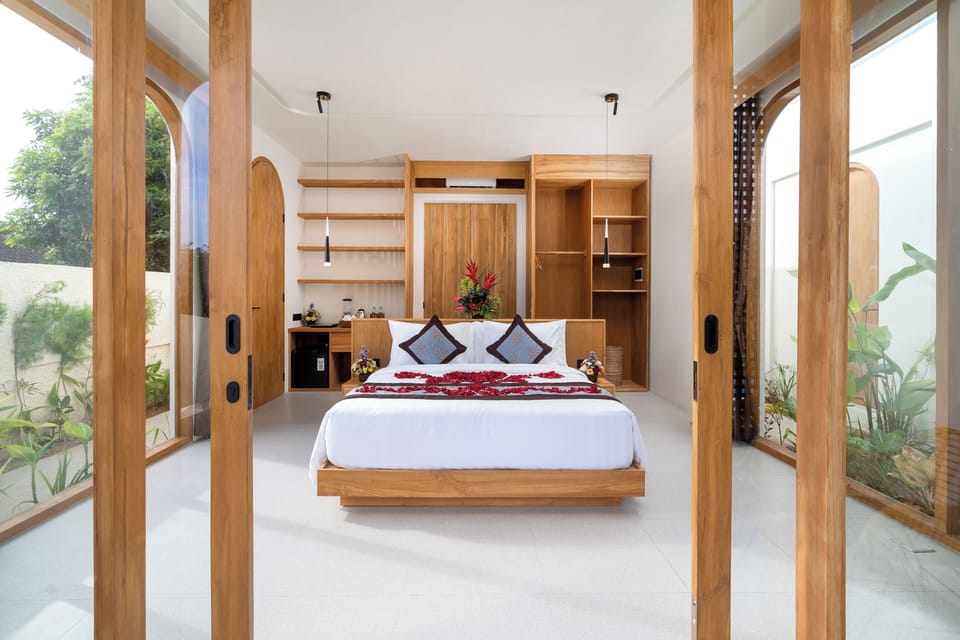 Deluxe Villa | Desk, free WiFi