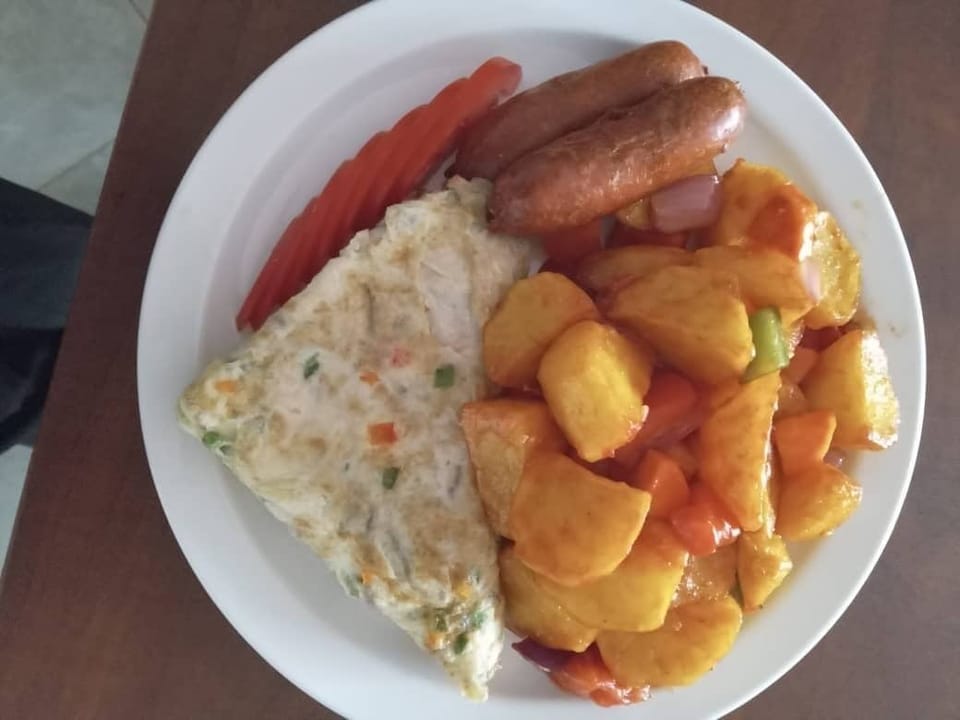 Free daily self-serve breakfast