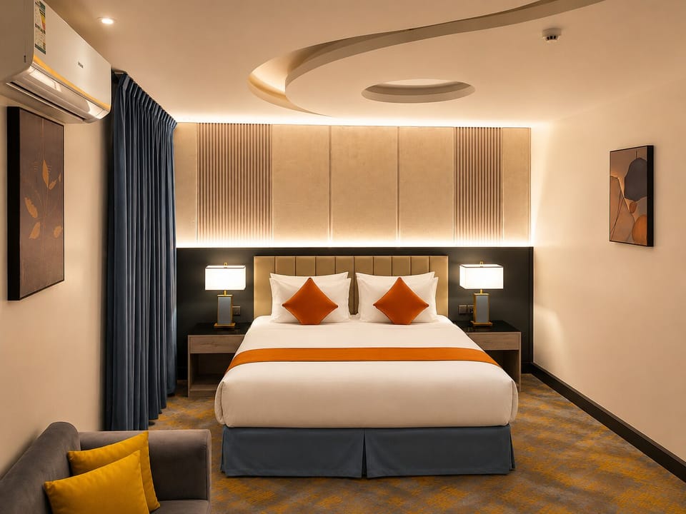 Deluxe Studio | Egyptian cotton sheets, premium bedding, pillowtop beds, minibar