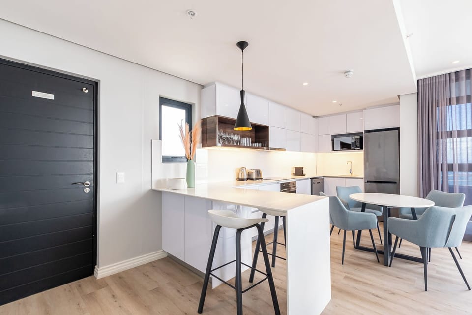 Superior Apartment, Balcony, City View | Private kitchen
