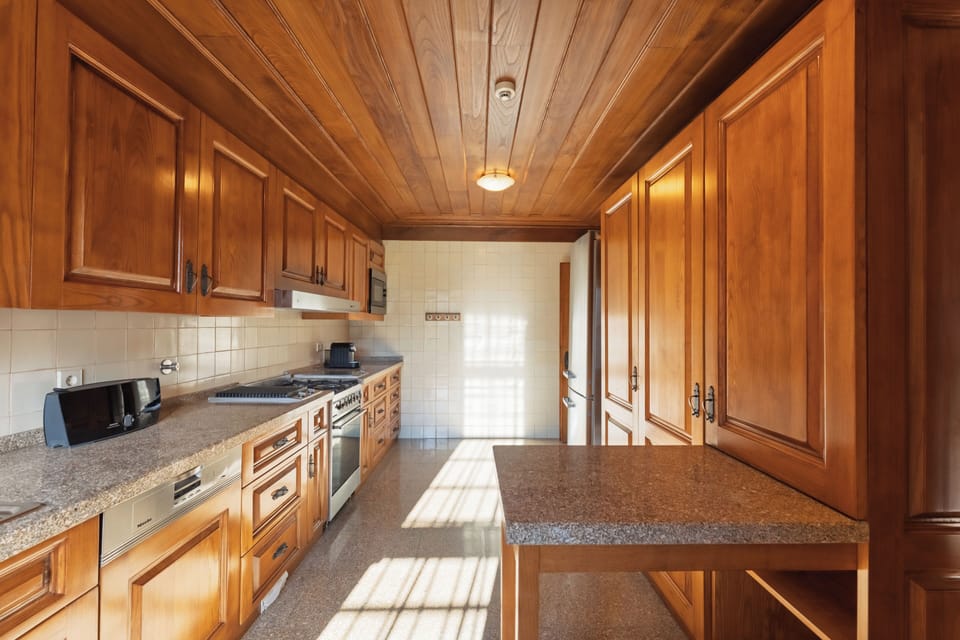Apartment, 3 Bedrooms | Iron/ironing board, WiFi (free), bed sheets