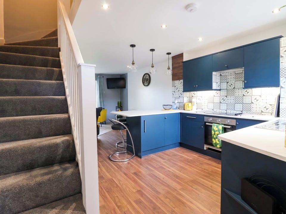 Cottage | Private kitchen | Cookware/dishes/utensils