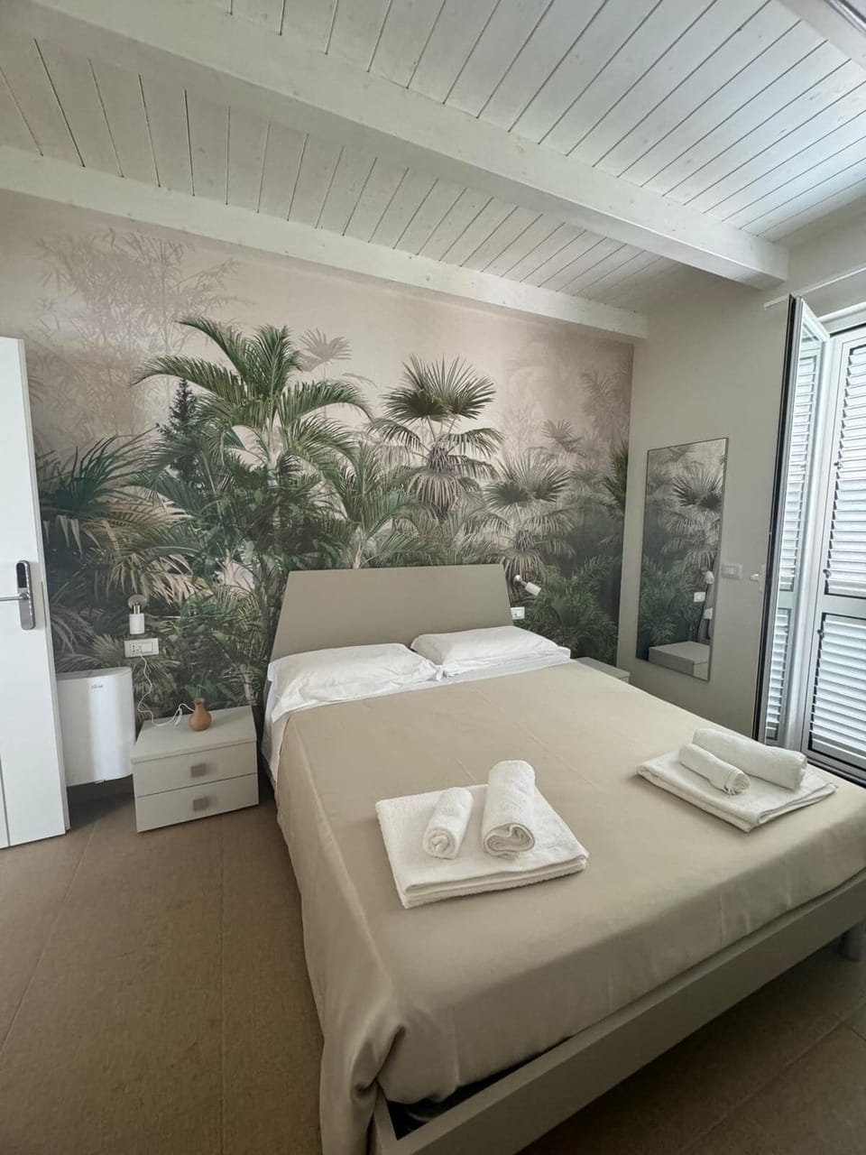 Comfort Triple Room, Balcony, Courtyard View | Desk, laptop workspace, free WiFi