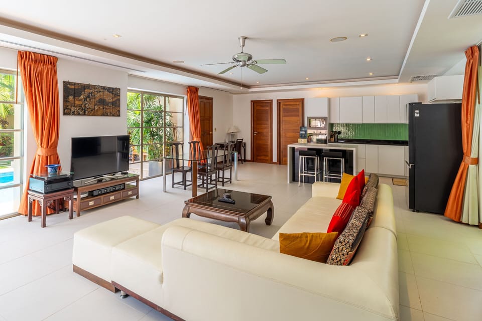 Family Villa, 3 Bedrooms, Patio, Pool View | Interior
