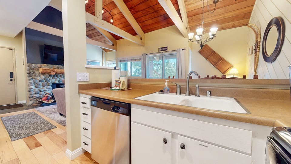 Condo, 2 Bedrooms | Private kitchen | Coffee/tea maker, fridge, oven, stovetop