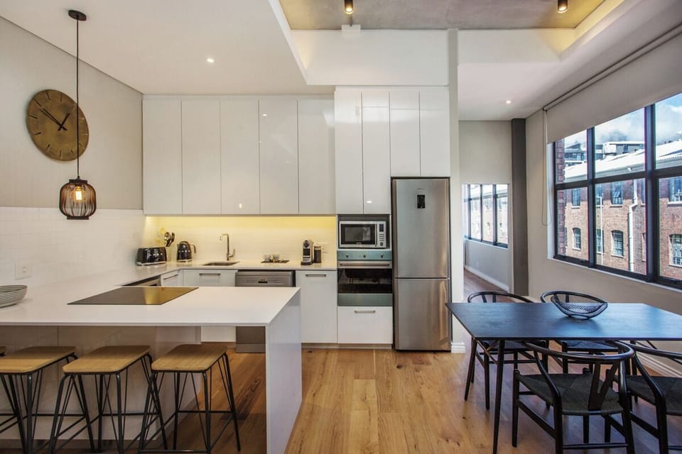 Executive Apartment, City View | Private kitchen