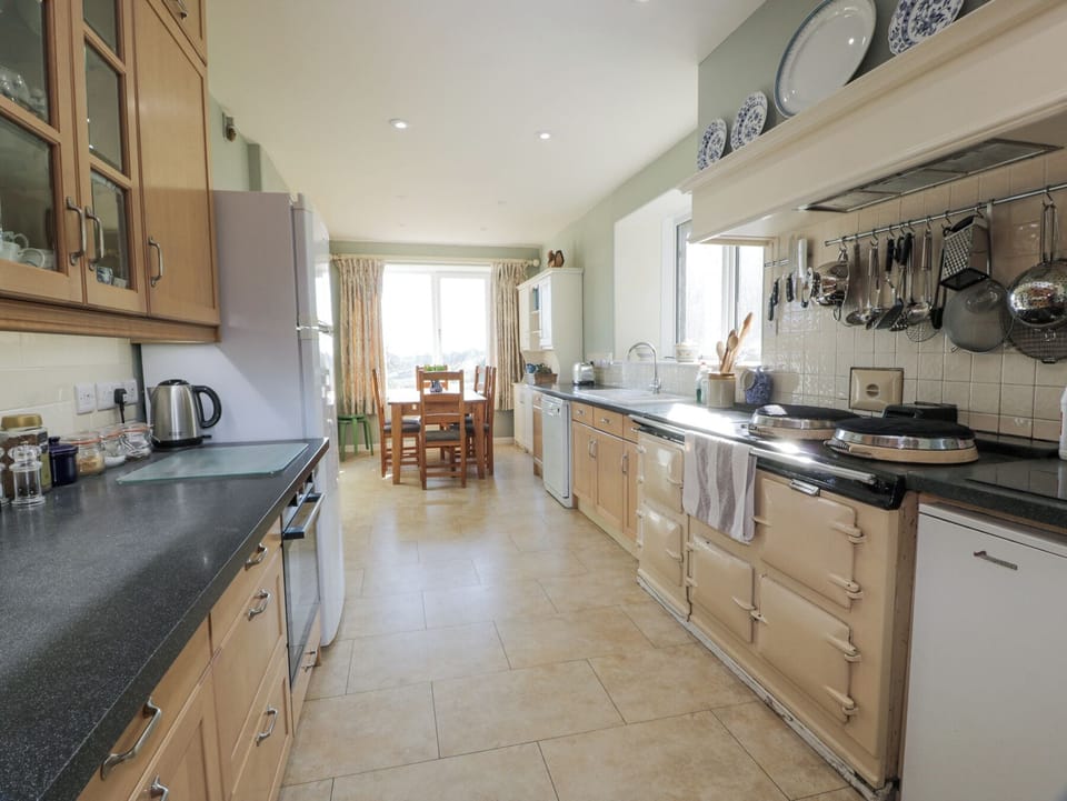 Fridge, microwave, dishwasher, toaster