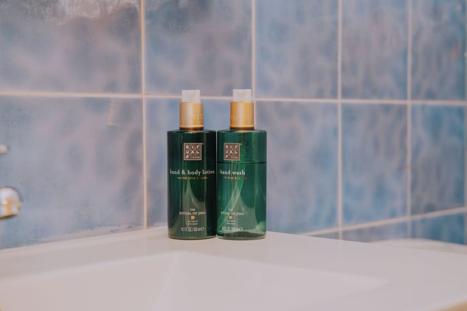 Superior Double Room, Mountain View | Bathroom