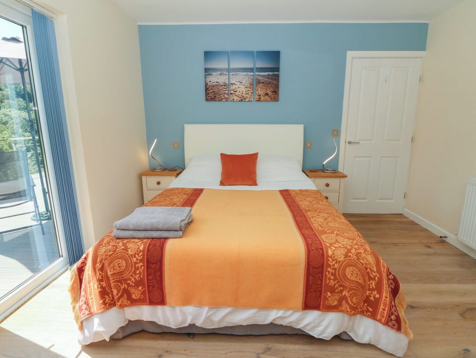 Cottage | 3 bedrooms, individually decorated, individually furnished, free WiFi