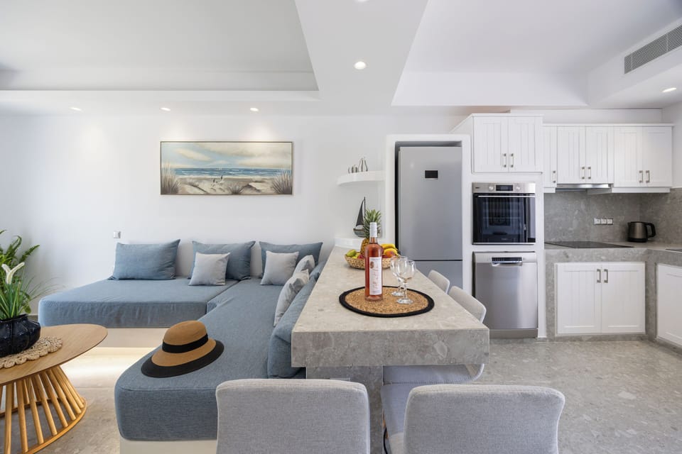 Grand Villa, Pool View | Living area