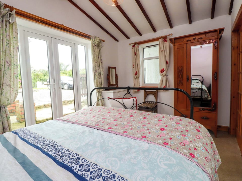 2 Llainwen Cottage in Aberffraw
