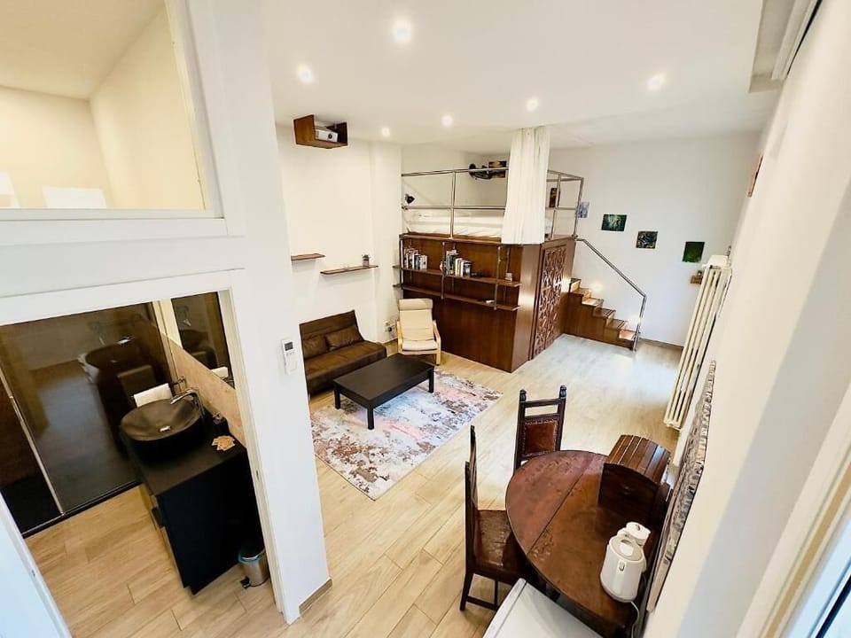 Superior Suite, Balcony | Blackout drapes, iron/ironing board (on request), WiFi (free)