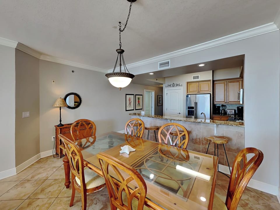Condo (3 Bedrooms) | Property amenity