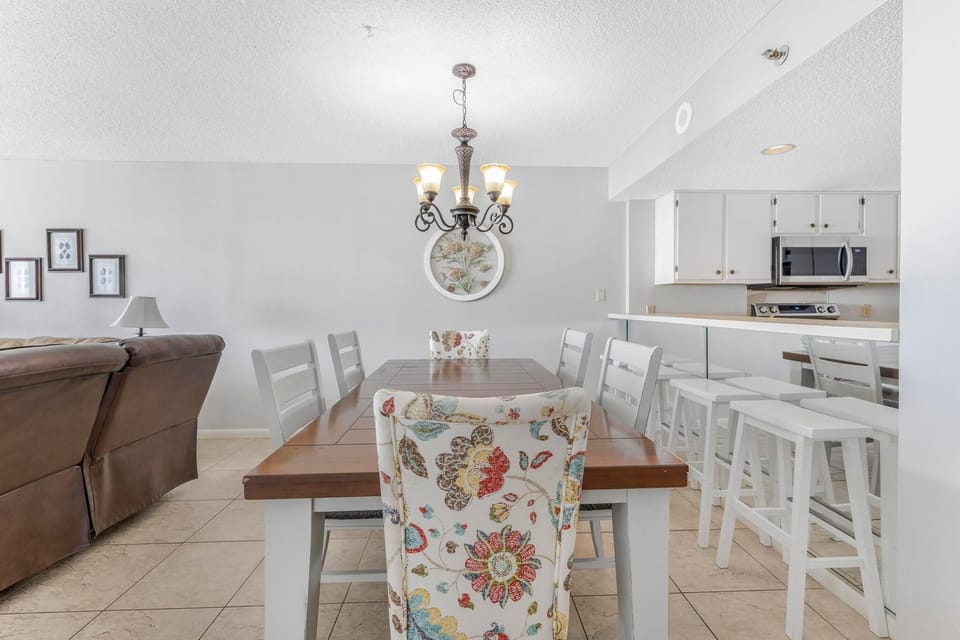 Condo, Multiple Beds (Summerchase 1103) | Dining