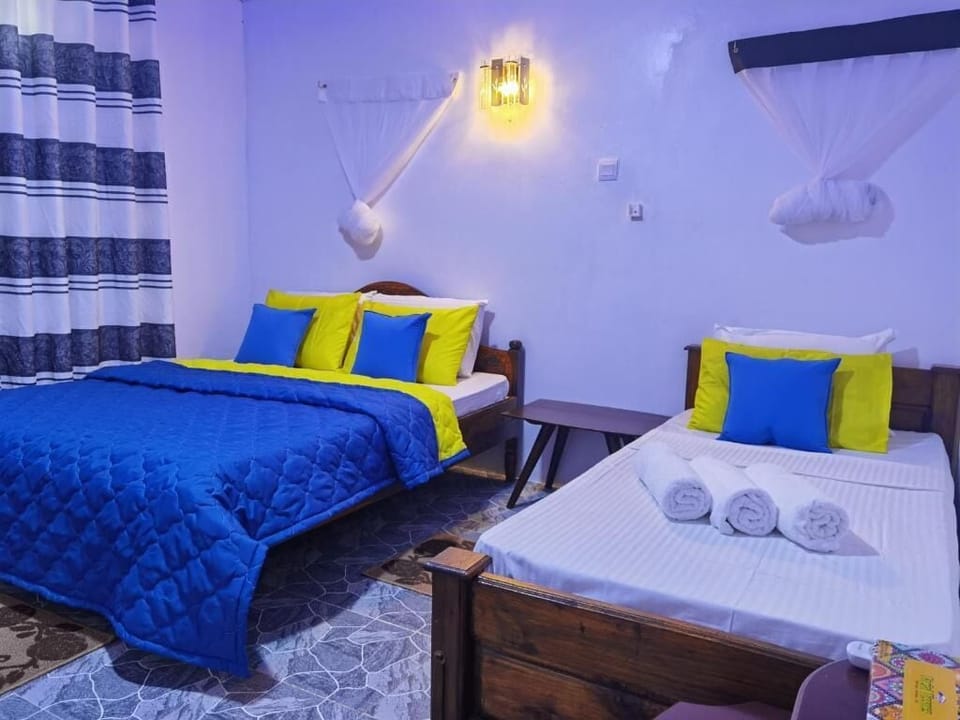 Deluxe Double or Twin Room, Garden View | In-room safe, desk, laptop workspace, blackout drapes