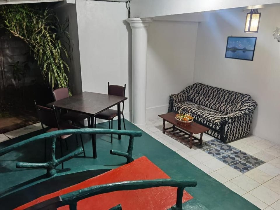 Deluxe Double or Twin Room, Garden View | Living area | Computer monitors