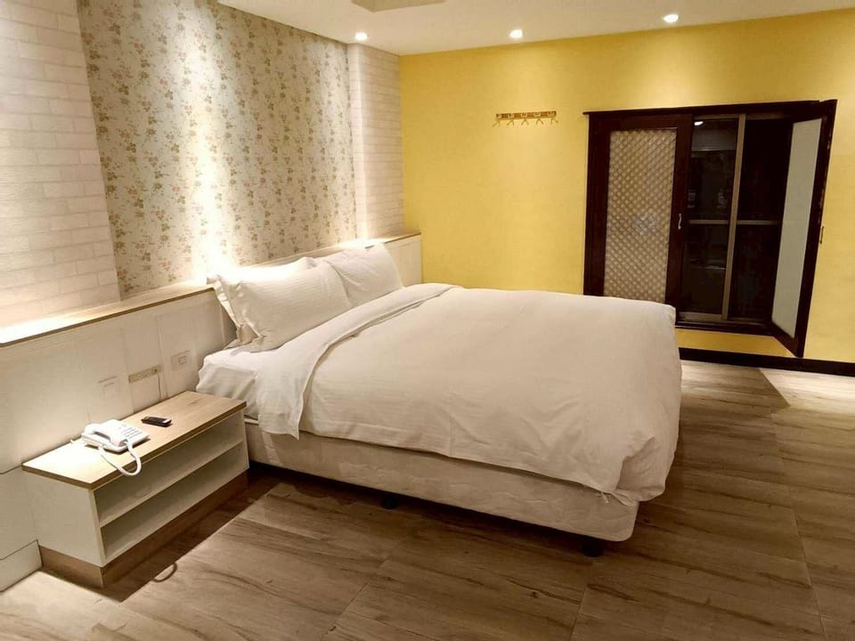 Superior Double Room | Desk, laptop workspace, WiFi (free)