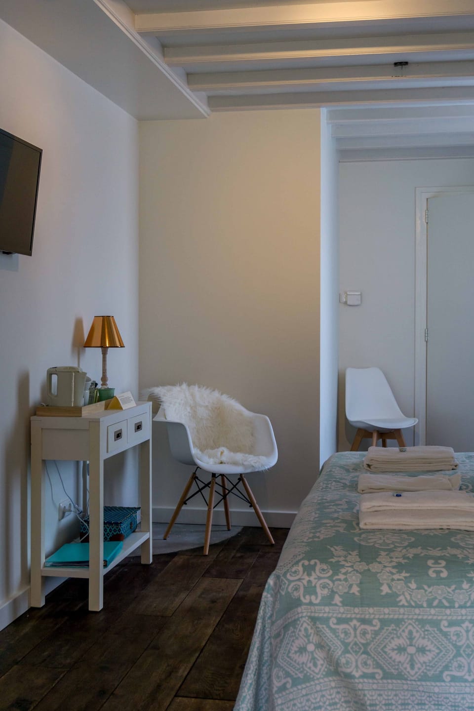 Deluxe Double Room, Terrace | Cribs/infant beds, rollaway beds, free WiFi, bed sheets