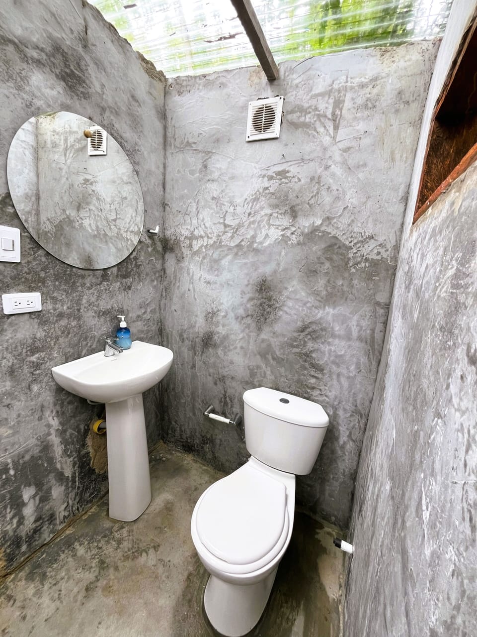 Towels, soap, toilet paper